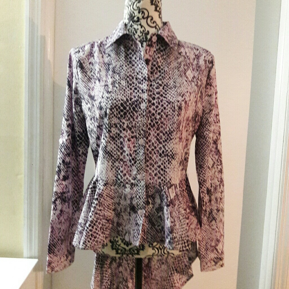 Beautiful long sleeve and tail blouse